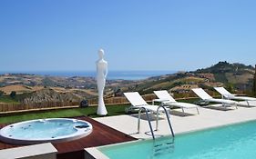 B&B & Spa Novantadieci Club (Adults Only)